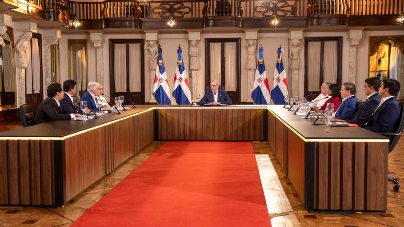 Mivhed proyecta superar las 20,000 viviendas y reporta alza en permisos de construcción