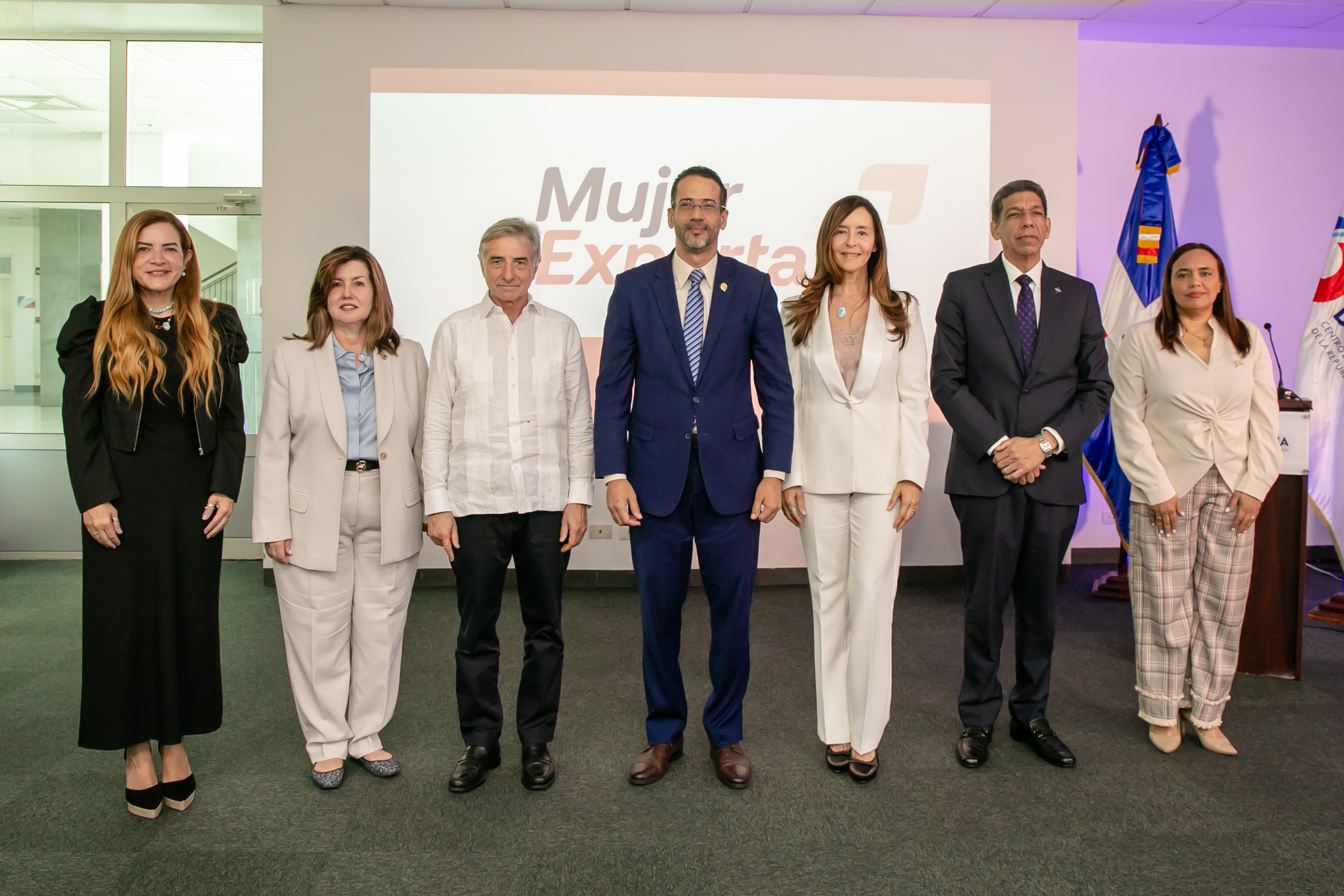 ProDominicana lanza plataforma para impulsar empresas de mujeres hacia mercados internacionales