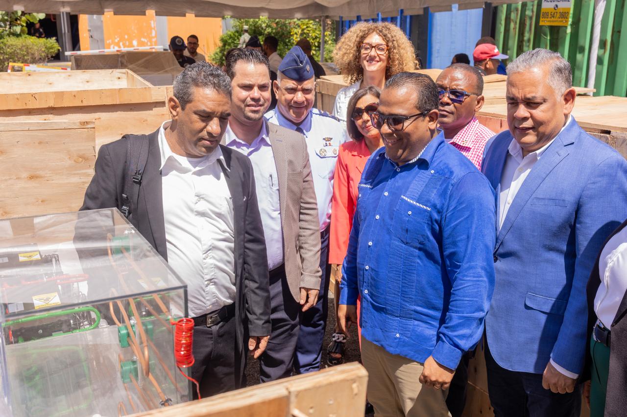 Medio Ambiente equipa centros técnicos para impulsar refrigeración sostenible en República Dominicana